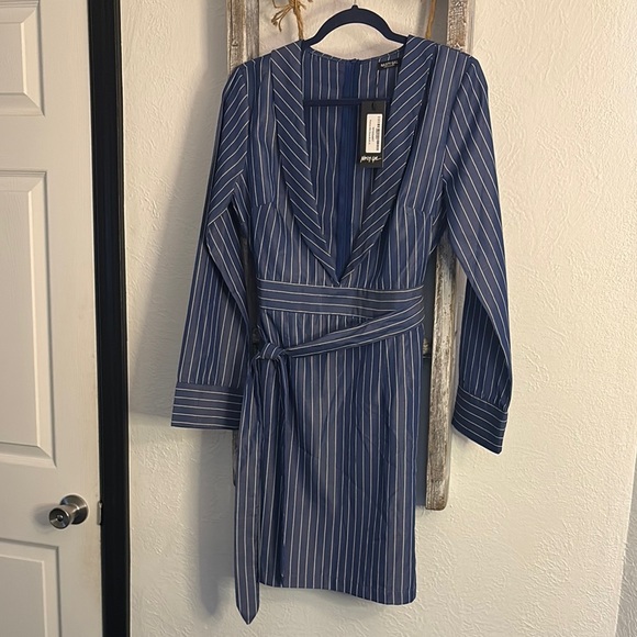 Nasty Gal Navy Striped Long Sleeve Dress - Picture 4 of 4